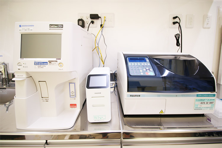 血液検査機器（血算・生化学・CRP・HbA1c）